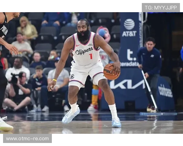 NBA精彩比赛直播免费观看平台实时更新全场精彩瞬间不容错过 - 副本 - 副本 (2)